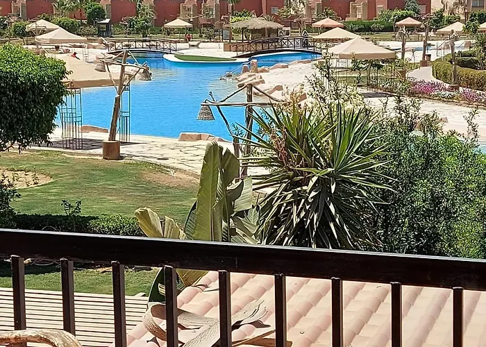 Marina Wadi Degla Duplex 4 Bedrooms